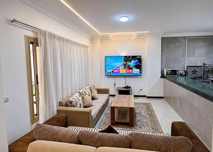 3 Bedroom Dp With Pool Daire